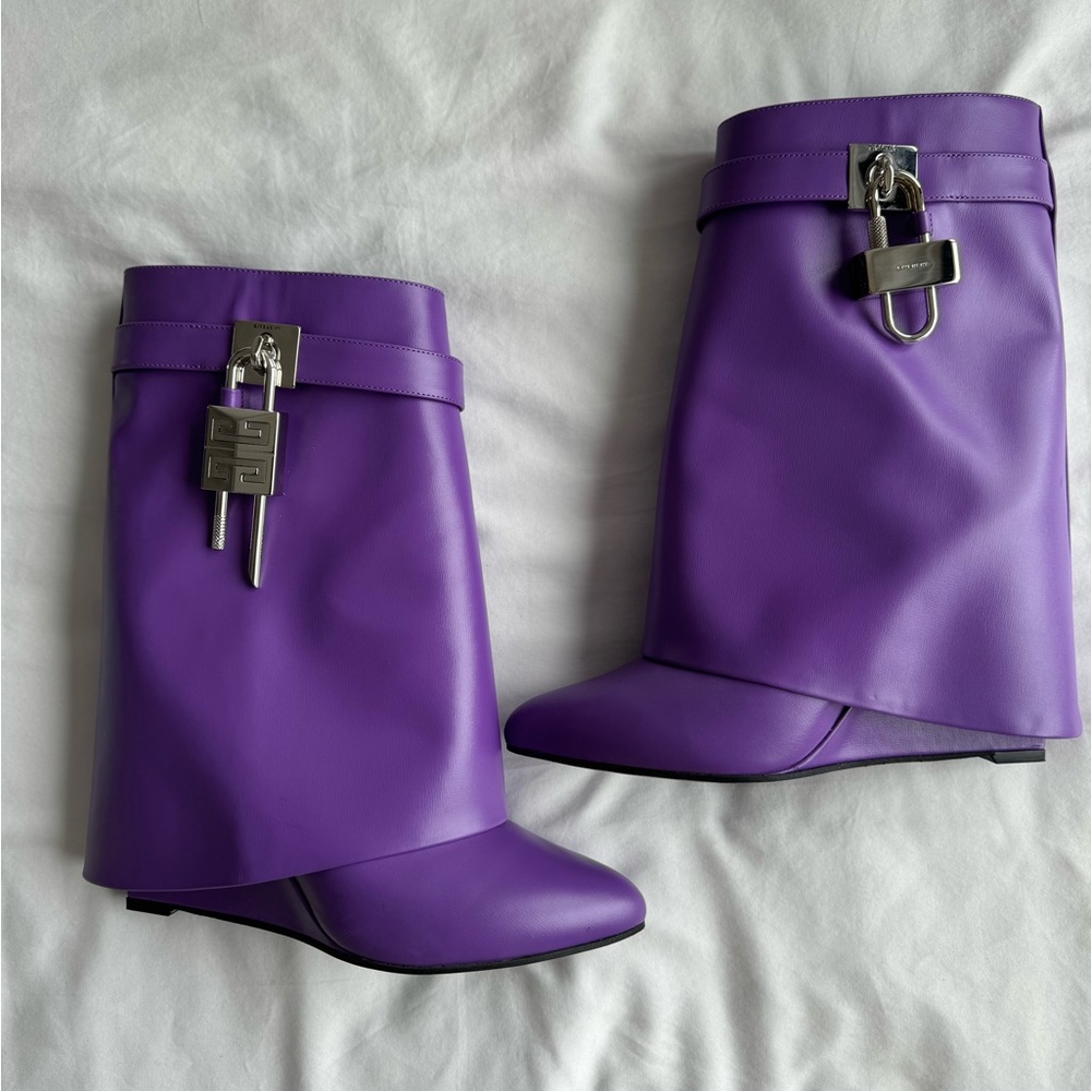 Givenchy Shark Lock Ankle Boots - Ultraviolet